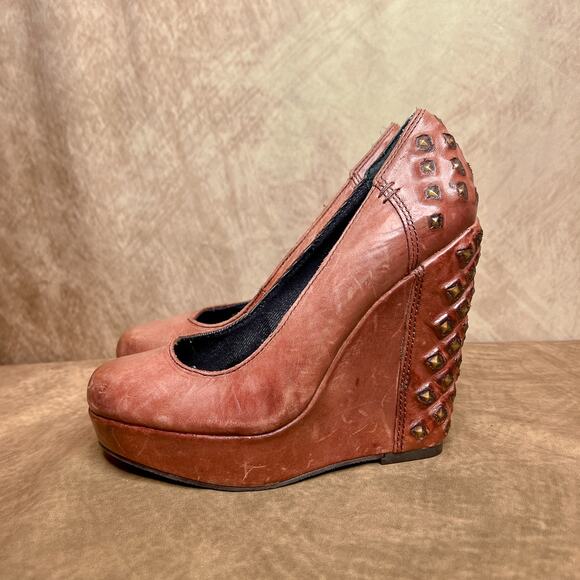 Calvin Jeans Hillary High Heel Platform Wedge Studded Heels Dusty Maroon McBling - Picture 3 of 11
